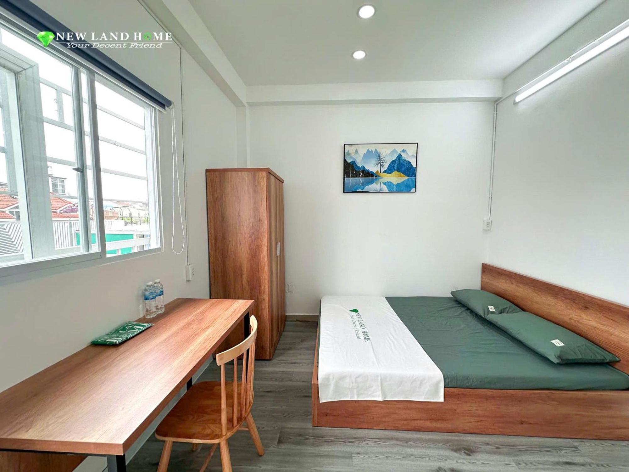 Khách sạn hẻo lánh New Land 2 - Phu My Hung *